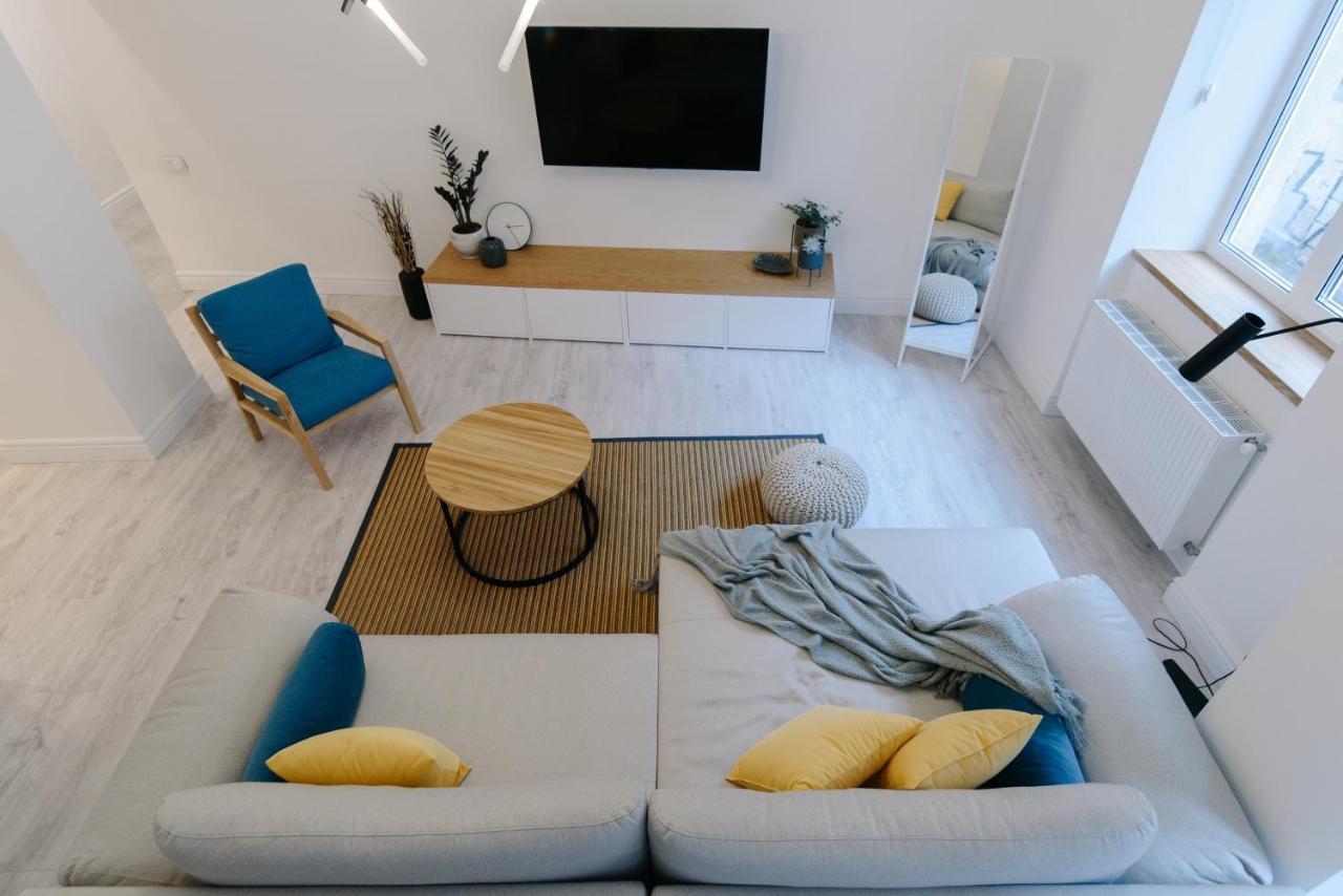 Apartment on Mikhalcuk Lviv Buitenkant foto