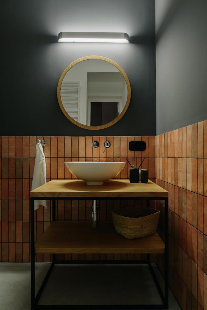 Apartment on Mikhalcuk Lviv Buitenkant foto